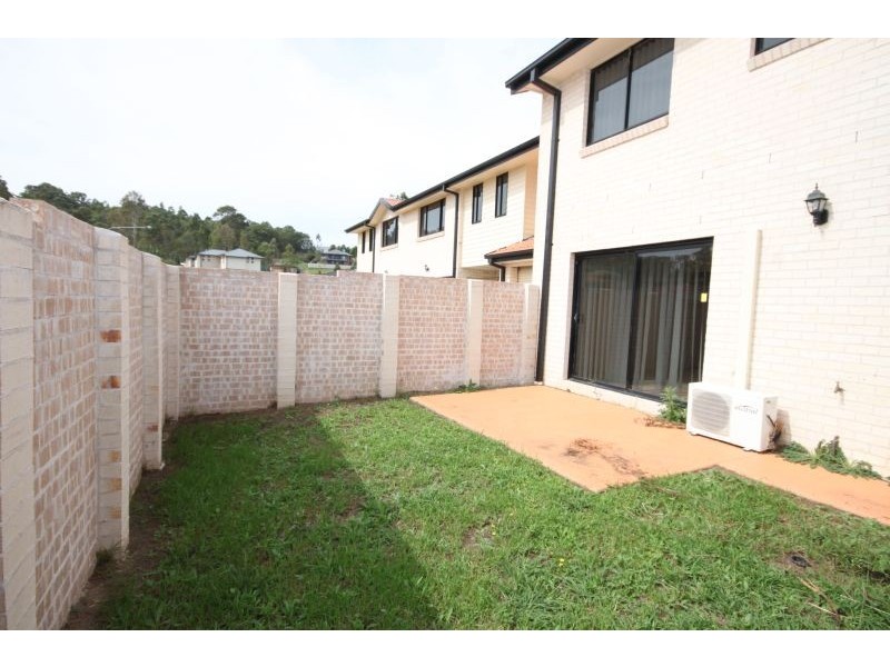1/10 Mead Way, Watanobbi NSW 2259