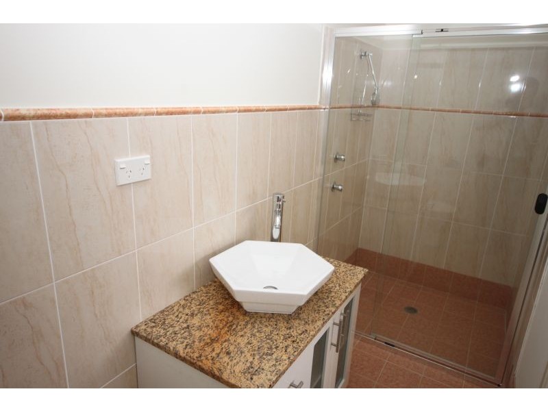 2/10 Mead Way, Watanobbi NSW 2259