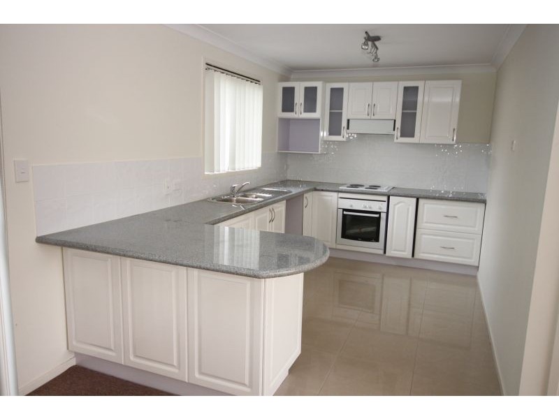 2/10 Mead Way,, Watanobbi NSW 2259