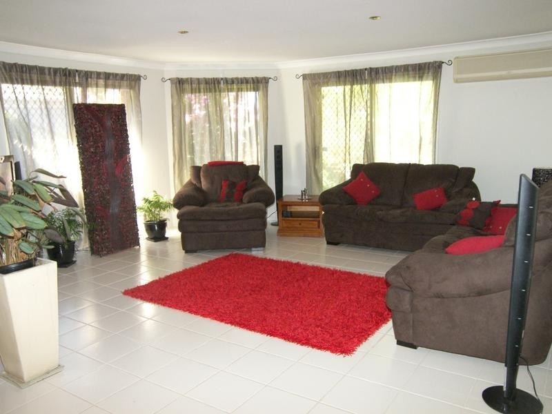 242 Woodbury Park Drive,, Mardi NSW 2259