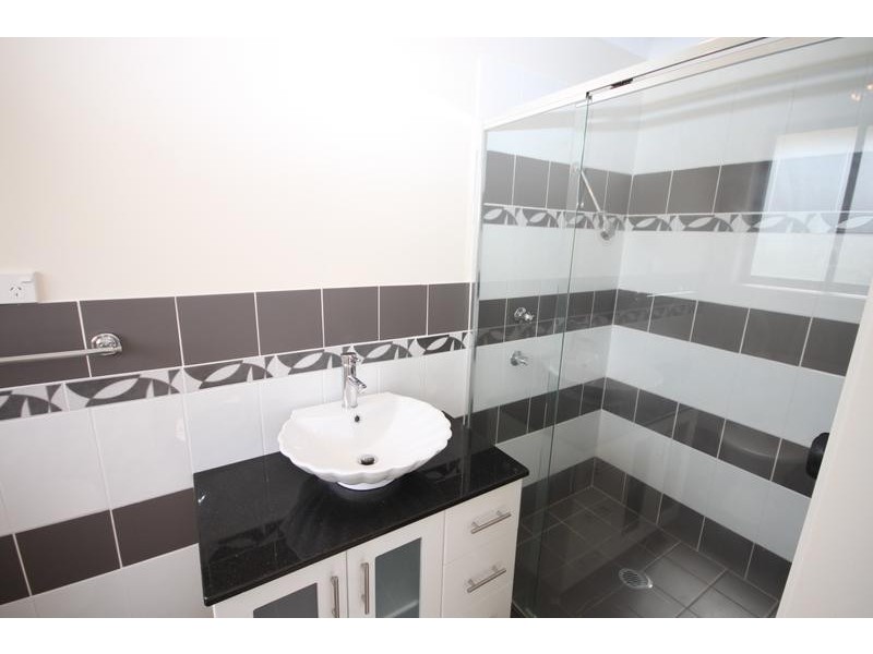 1/10 Mead Way, Watanobbi NSW 2259