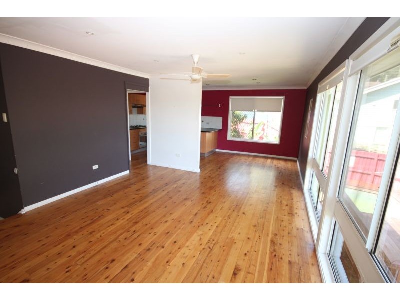 9 Hasluck Drive, Watanobbi NSW 2259