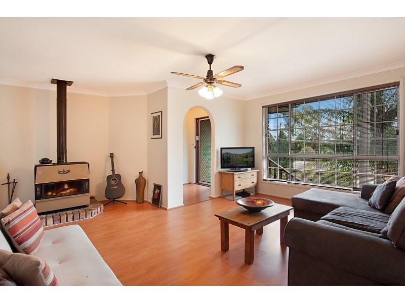 84 Casey Dr, Watanobbi NSW 2259