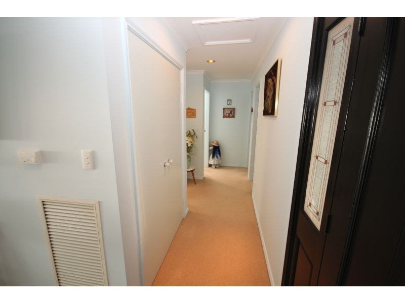 77 Kullaroo Road, Summerland Point NSW 2259