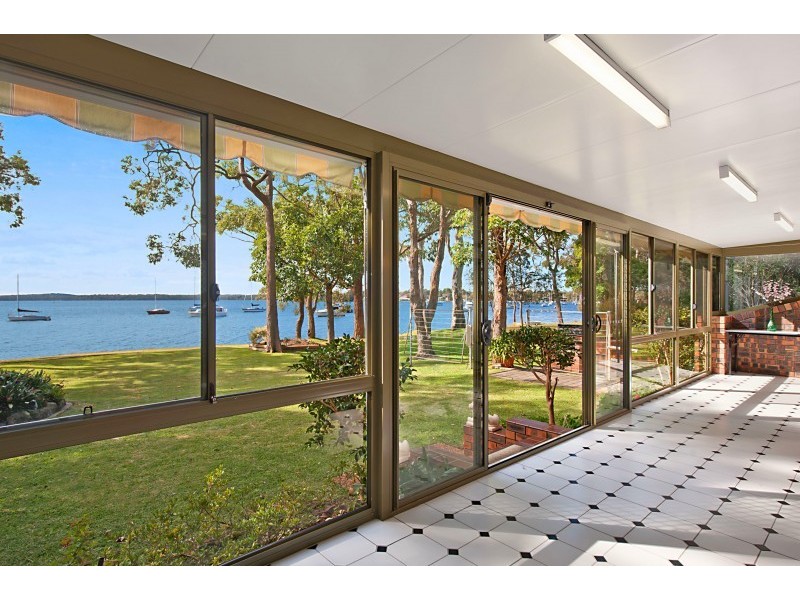 77 Kullaroo Road,, Summerland Point NSW 2259