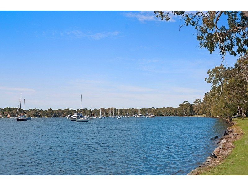 77 Kullaroo Road,, Summerland Point NSW 2259