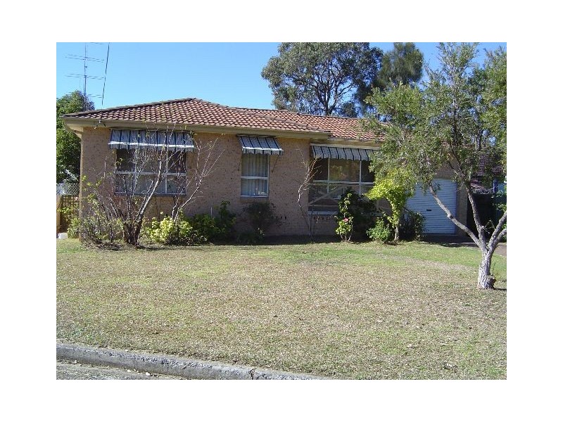 11 Cranbrook Crescent, Killarney Vale NSW 2261