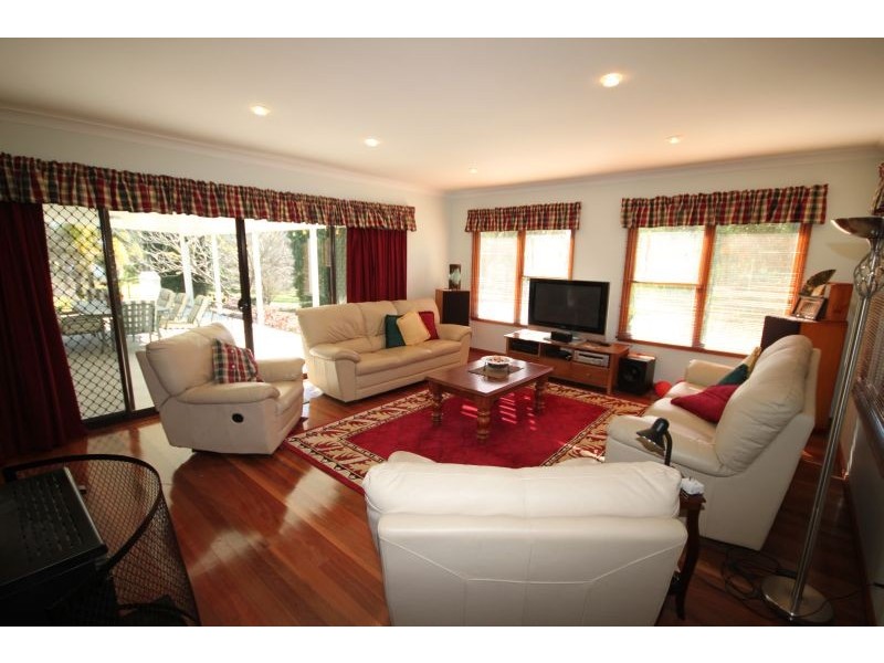 Central Mangrove NSW 2250