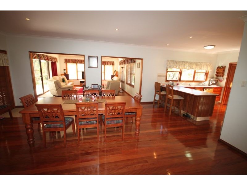 Central Mangrove NSW 2250