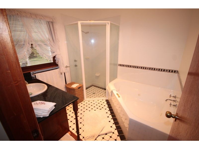 Central Mangrove NSW 2250