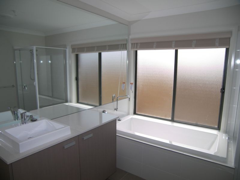 8 Yellow Rose Terrace, Hamlyn Terrace NSW 2259