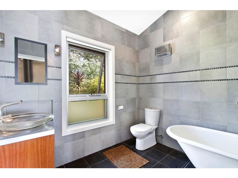 214 Forest Rd, Kulnura NSW 2250