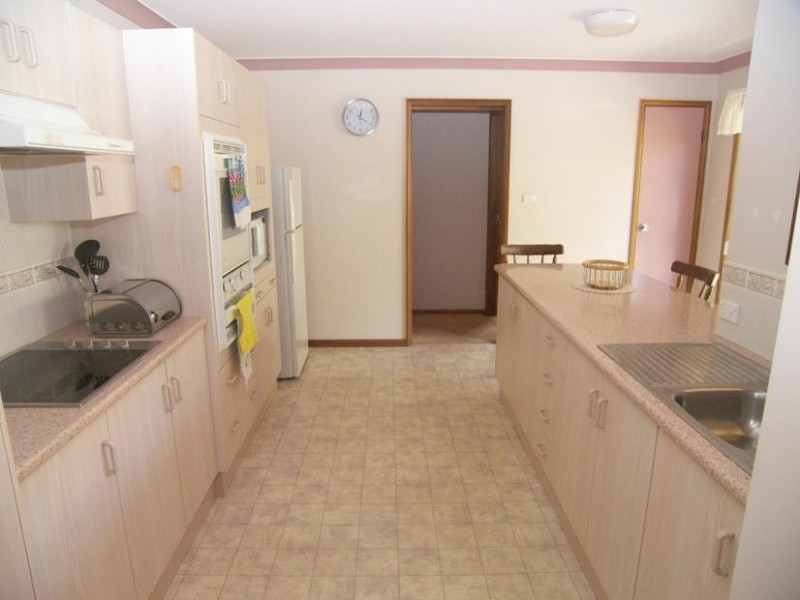 18 Twinlakes, Lake Haven NSW 2263