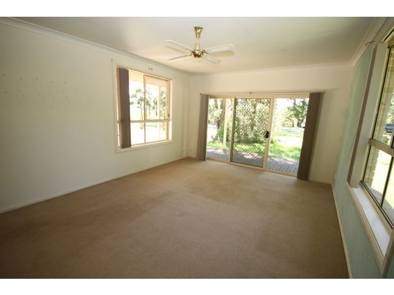 31 Pollock Avenue,, Wyong NSW 2259