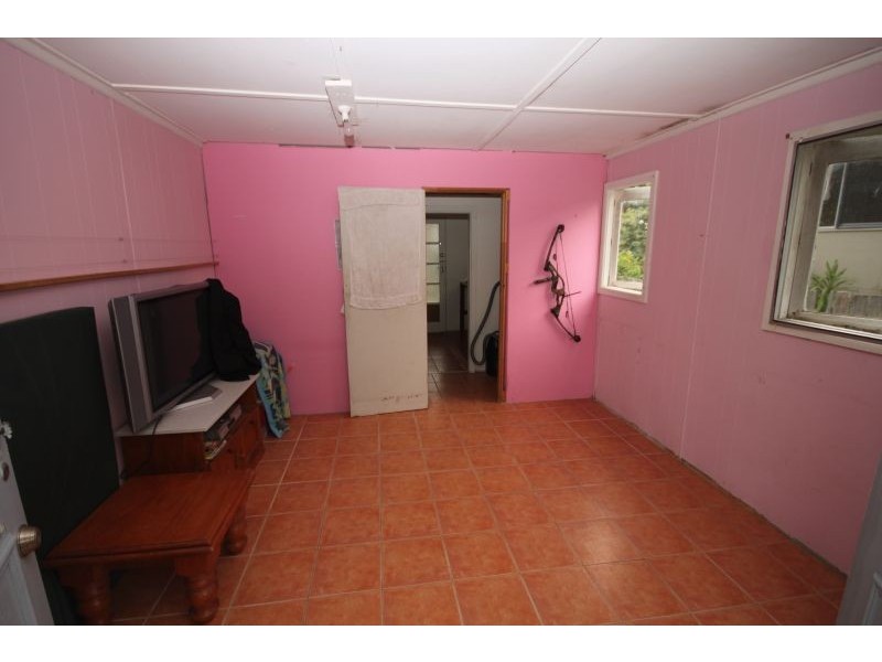 30 South Tacoma Road, Tacoma South NSW 2259