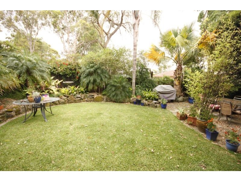 27 Birrabang Avenue, Summerland Point NSW 2259