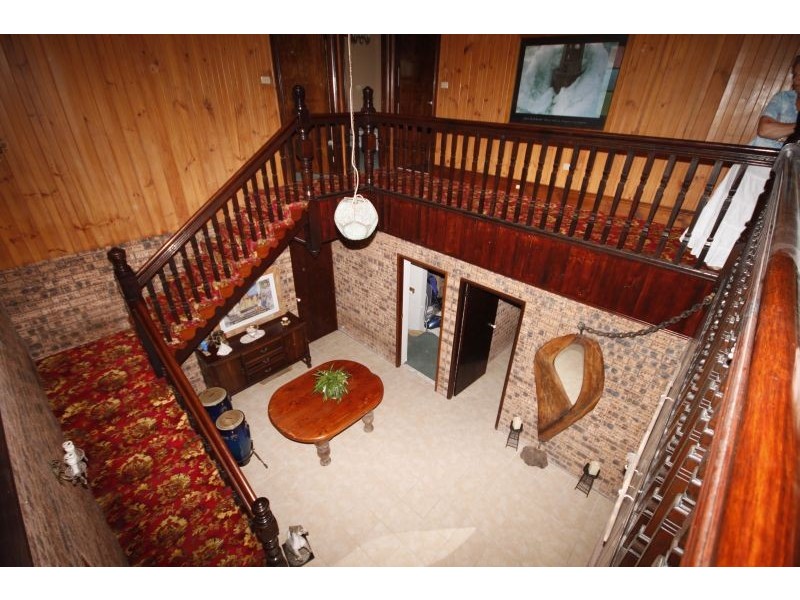 27 Birrabang Avenue, Summerland Point NSW 2259