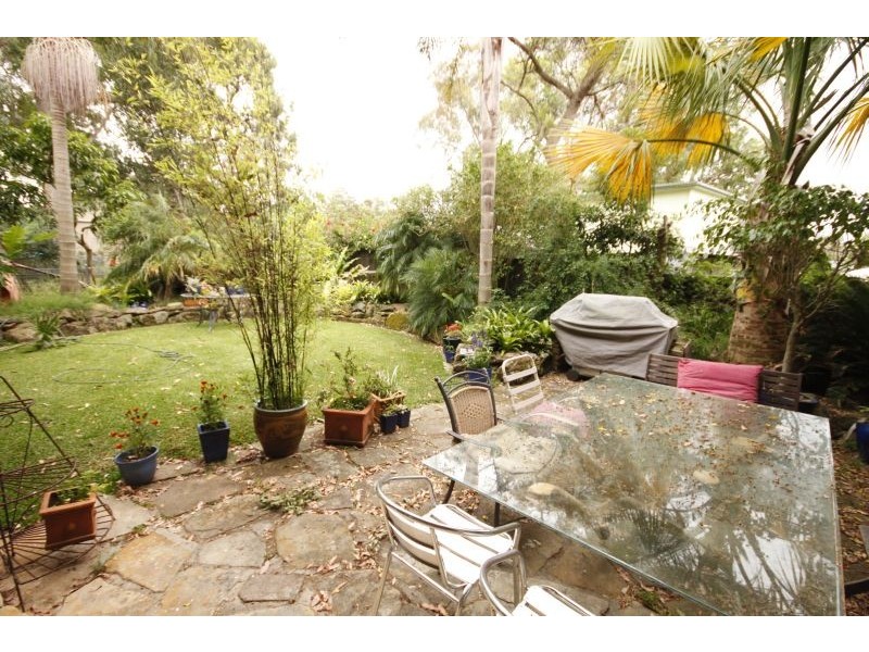 27 Birrabang Avenue, Summerland Point NSW 2259