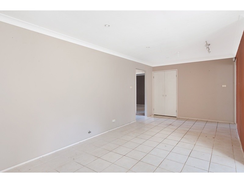 4 Timbara Crescent, Blue Haven NSW 2262