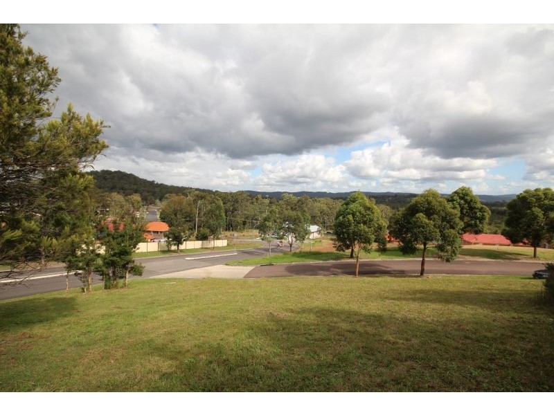 1 Weaver Crescent, Watanobbi NSW 2259