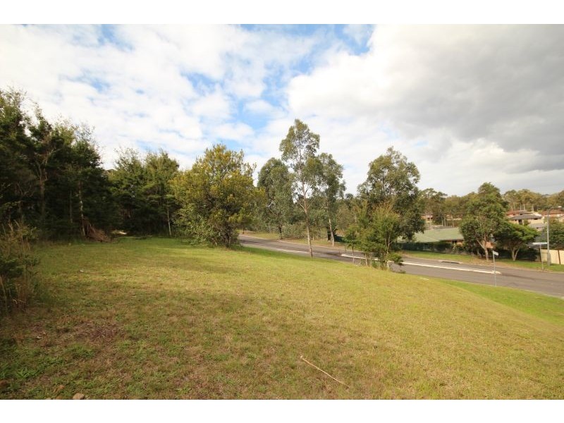1 Weaver Crescent, Watanobbi NSW 2259