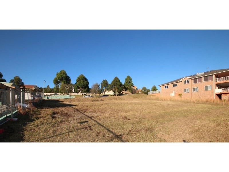 10 Weaver Crescent, Watanobbi NSW 2259