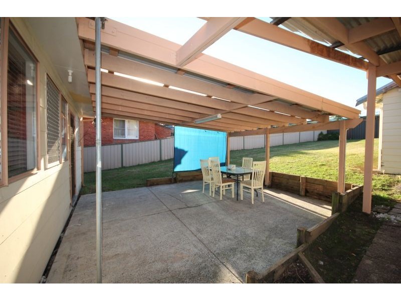 8 Jennings Road, Wyong NSW 2259