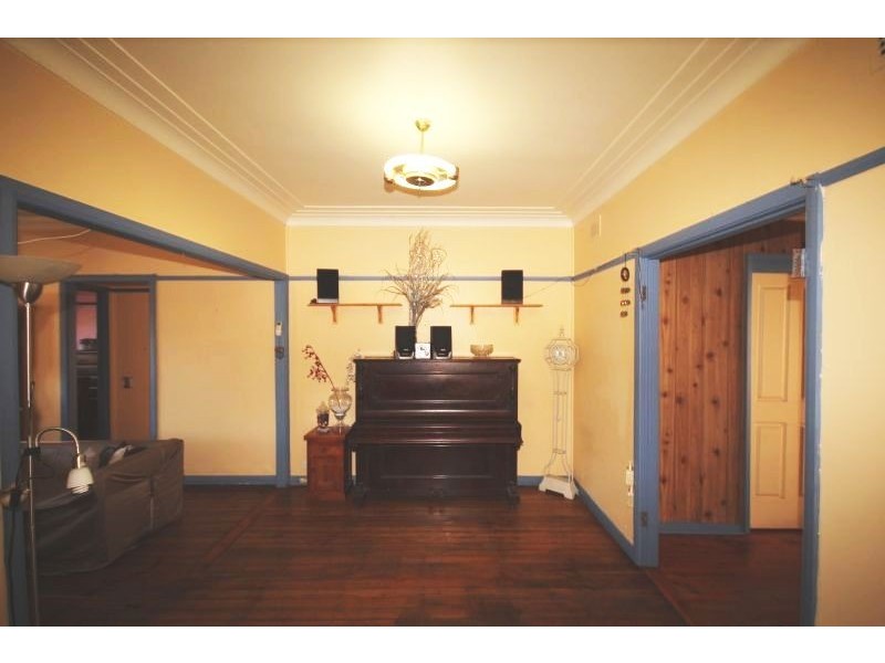 8 Jennings Road, Wyong NSW 2259