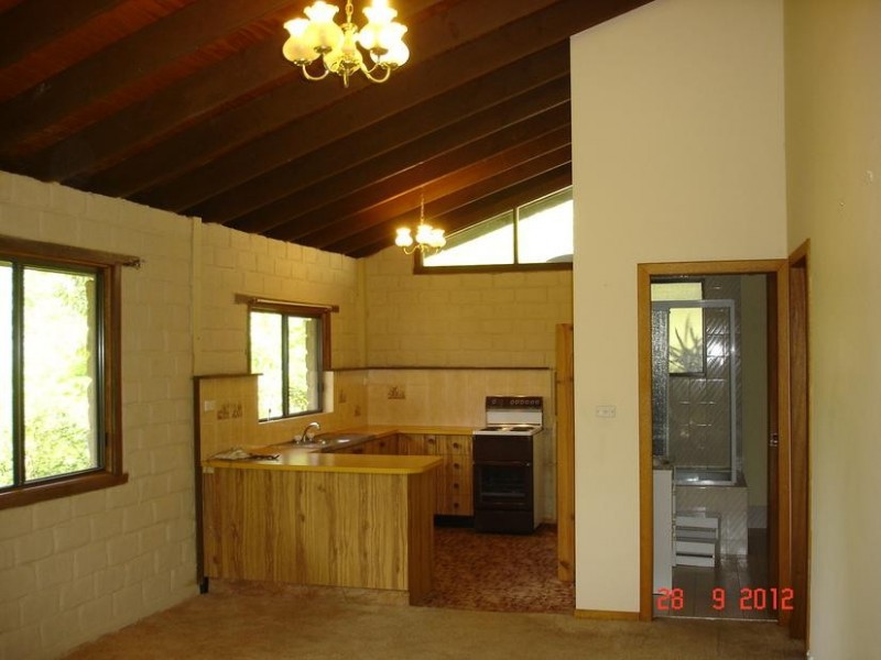 1 Coolong Close, Tumbi Umbi NSW 2261