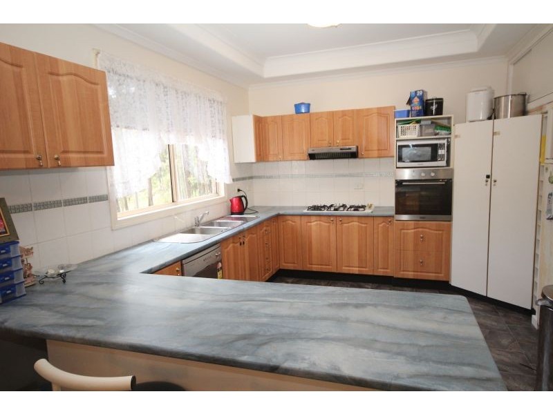 658 Dickson Rd, Jilliby NSW 2259