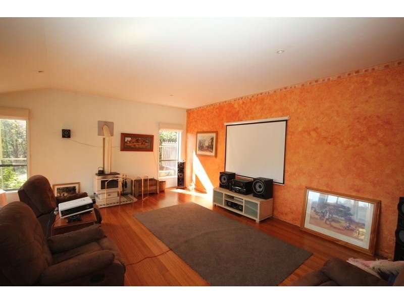 22 Chandlers Ln, Wyong Creek NSW 2259