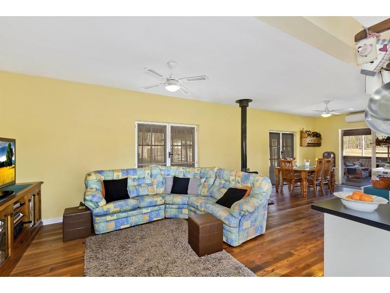 818 Dickson Road, Dooralong NSW 2259