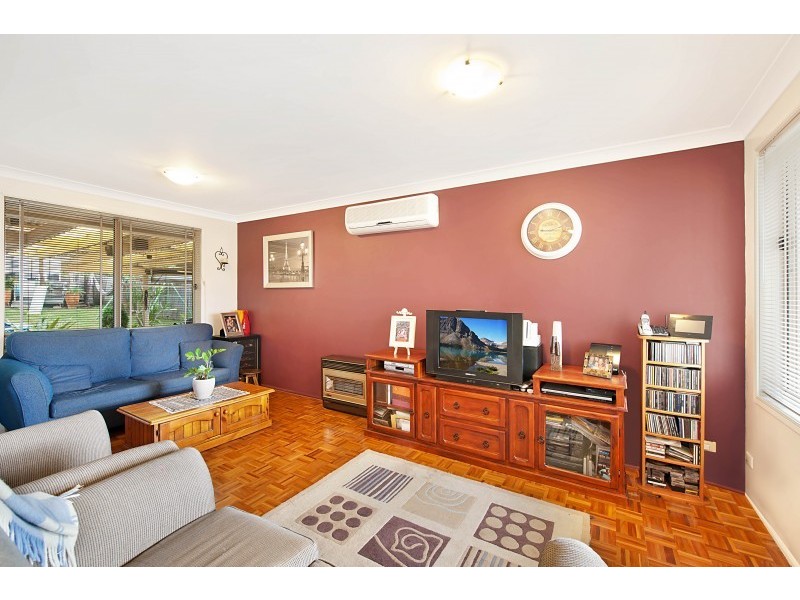 74 Brittania Drive, Watanobbi NSW 2259