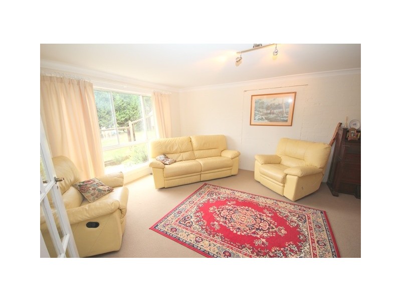 9 Leewood Close, Yarramalong NSW 2259