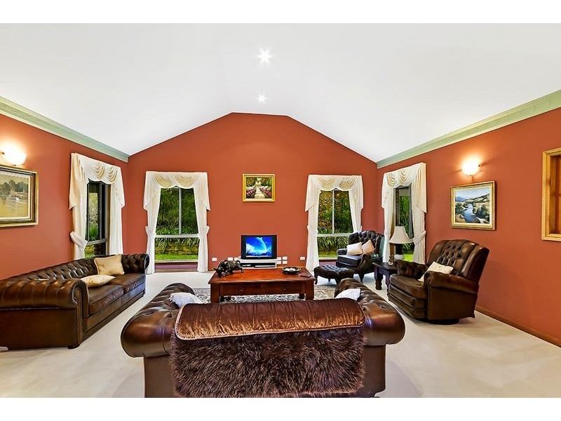 110 Rosehill Ln, Yarramalong NSW 2259