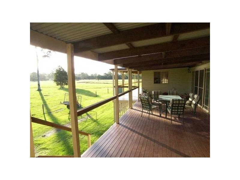 742 Smiths Road, Jilliby NSW 2259