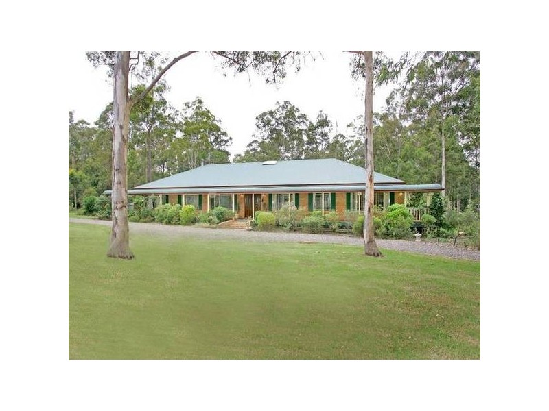 32 Parkride Drive ., Jilliby NSW 2259