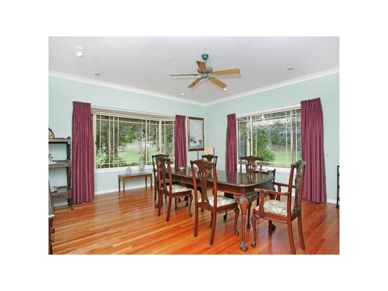 32 Parkride Drive ., Jilliby NSW 2259