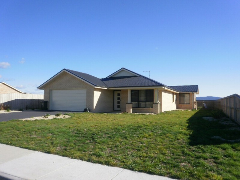 8 Illusion Way, George Town TAS 7253