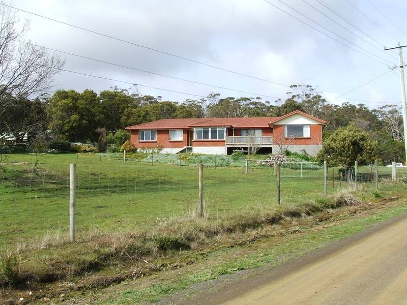 1 Mainwaring Street, Beauty Point TAS 7270