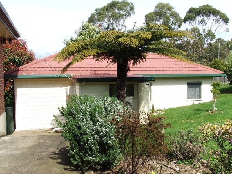 1 Robert Street, Beauty Point TAS 7270