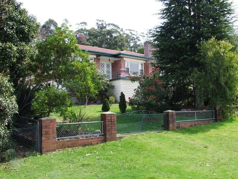 1 Robert Street, Beauty Point TAS 7270