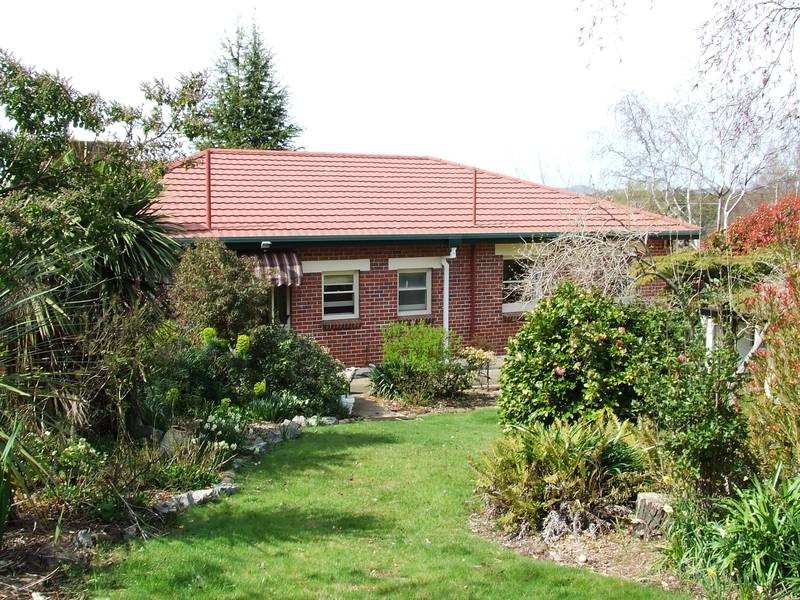 1 Robert Street, Beauty Point TAS 7270