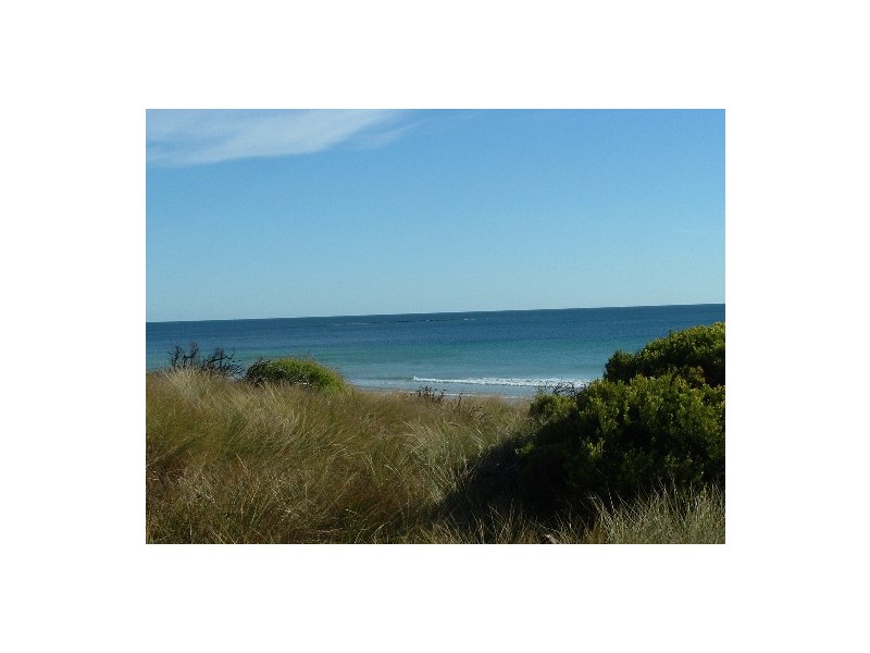 1 Lord Liverpool Drive – Bell Buoy Beach, Low Head TAS 7253