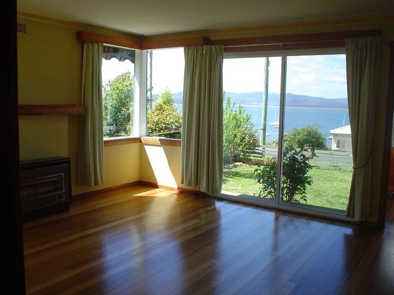 71 Flinders Street, Beauty Point TAS 7270