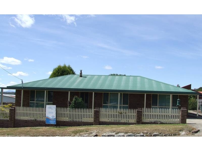 1 Bernard Street, Beaconsfield TAS 7270