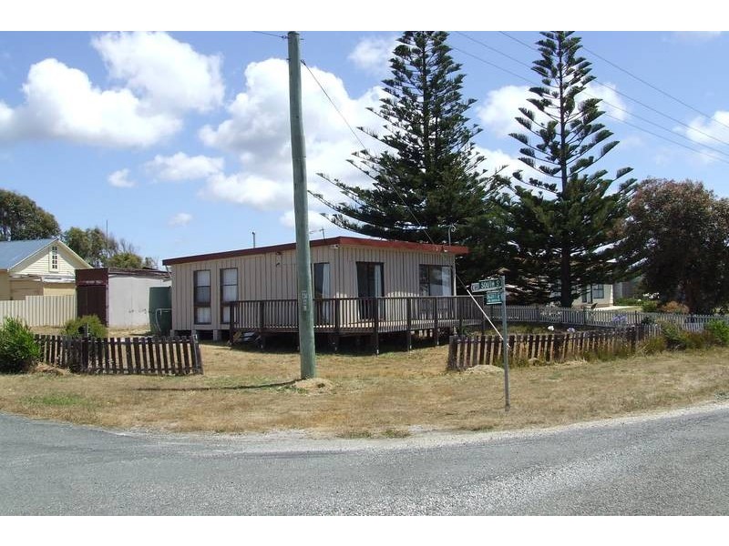 2 South Street, Lulworth TAS 7252