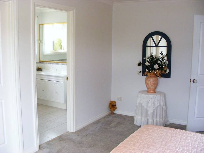 2 Tamar Avenue, George Town TAS 7253