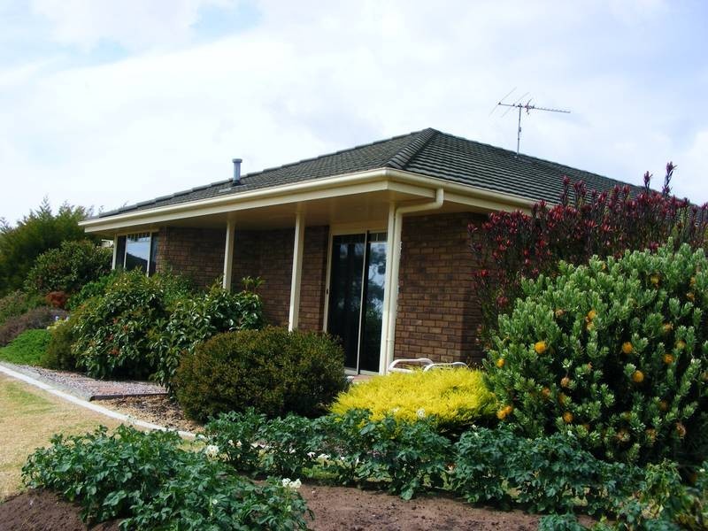 2 Tamar Avenue, George Town TAS 7253