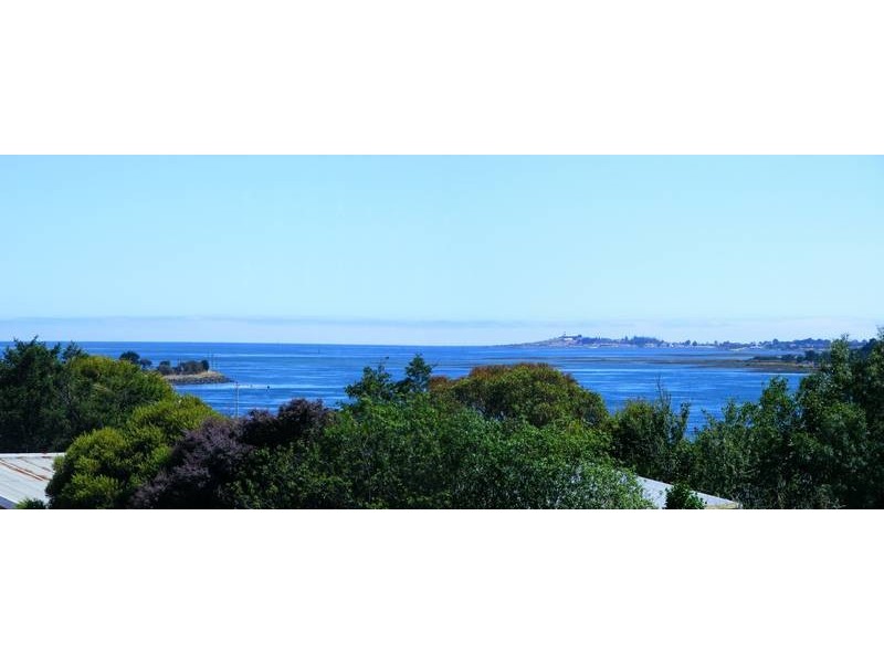 32 Lawrence Street, George Town TAS 7253